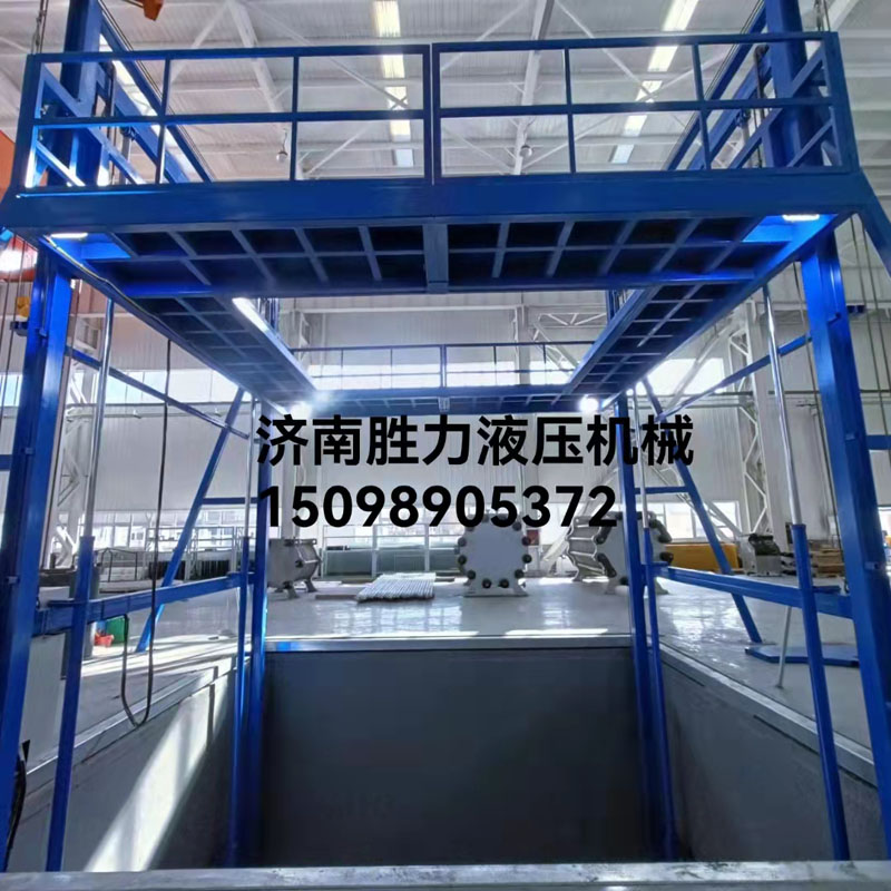 載重5噸特殊導(dǎo)軌式升降機(jī)2臺安裝完畢！